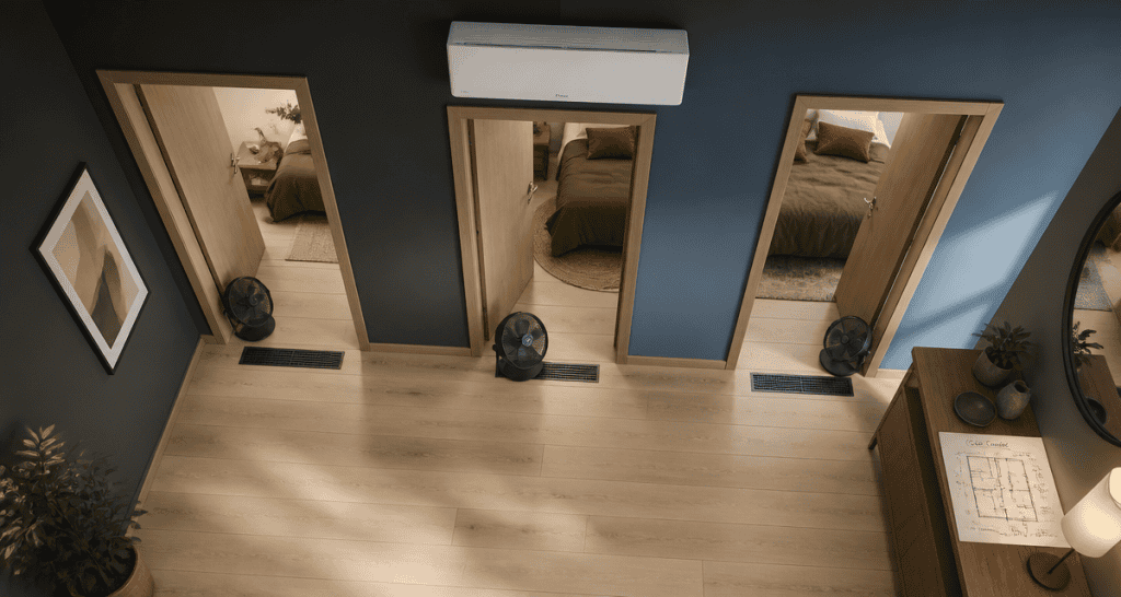 Clim dans couloir pour refroidir les chambres, split mural et portes de chambres